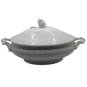 Oscar De La Renta Fine China White Oval Covered Dish Rose Lid Tureen Server Dish